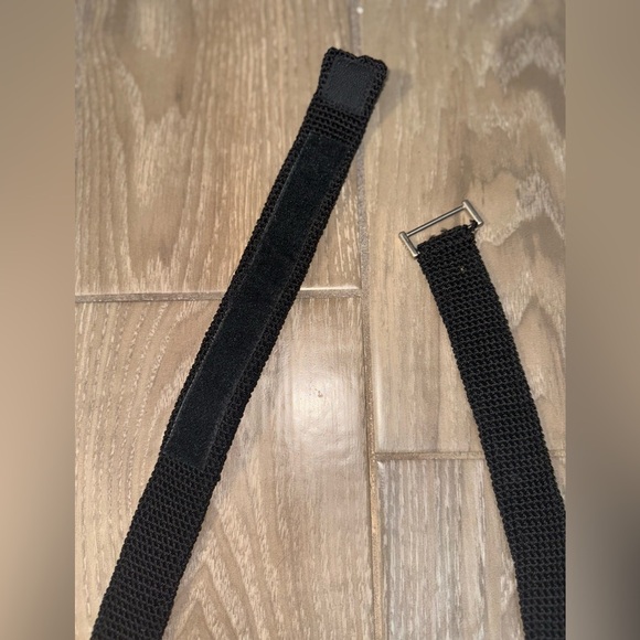 black woven versatile crossbody bag from Sak Small to Medium - Picture 8 of 9